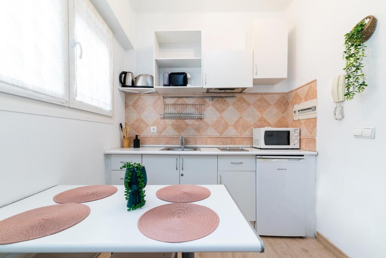 Apto En Granada Centro Con Parking Opcional Apartman Kültér fotó